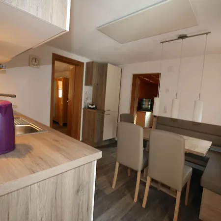 In With Mountain Views *